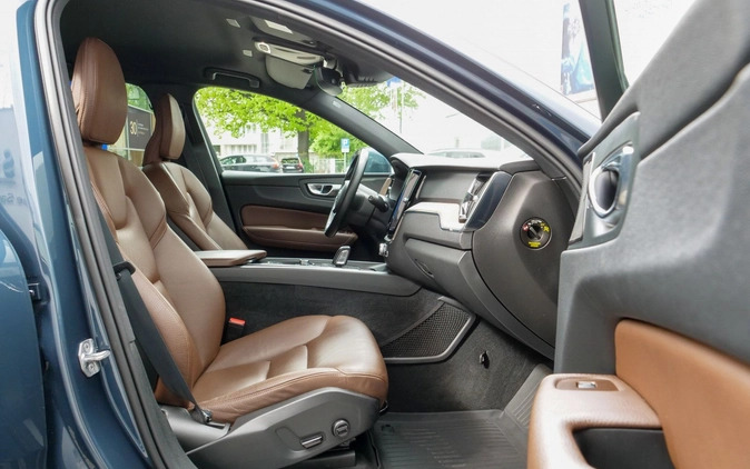 Volvo XC 60 cena 164900 przebieg: 118820, rok produkcji 2020 z Barcin małe 529